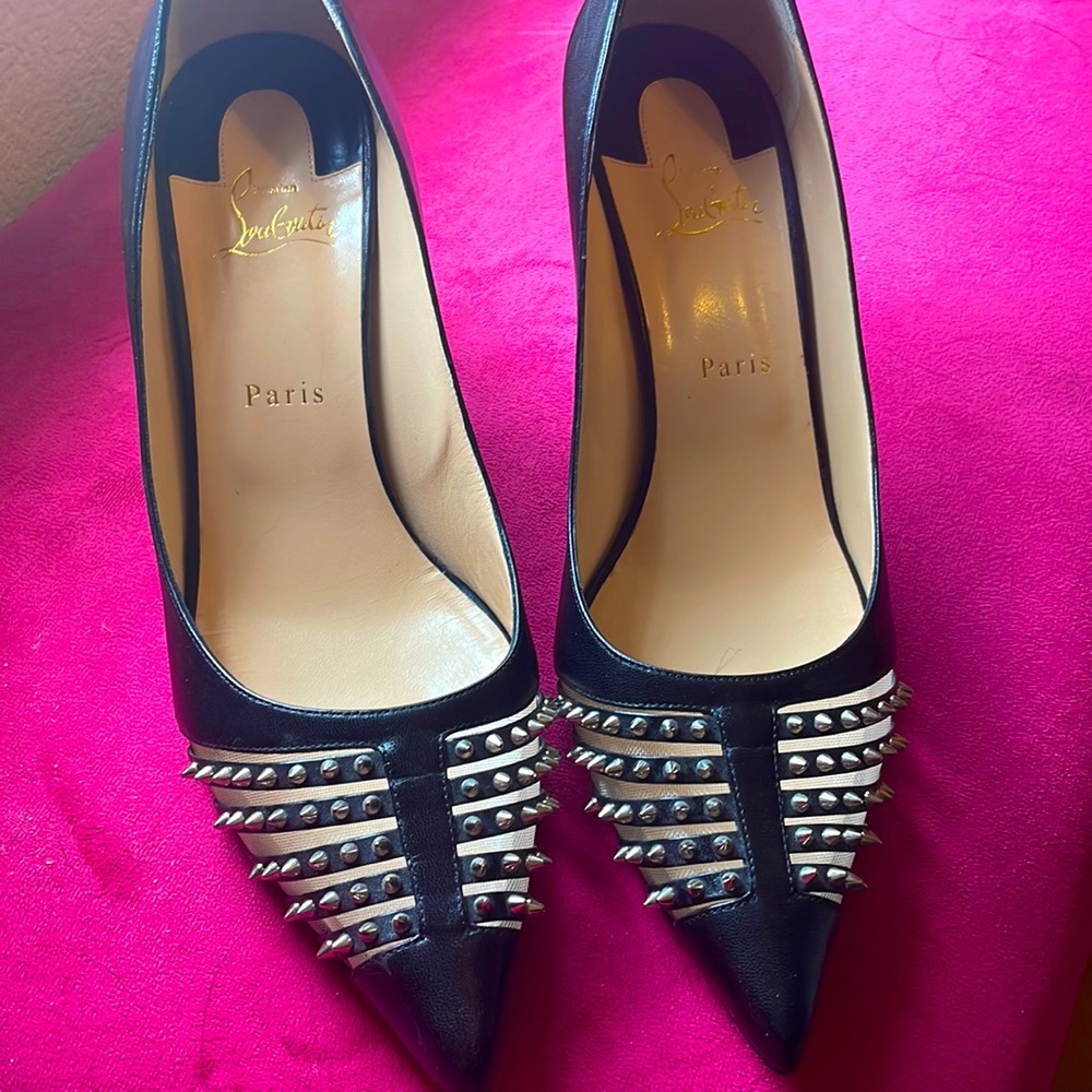 CHRISTIAN LOUBOUTIN Beretta Studded 70mm Red Sole Pump, Black 42